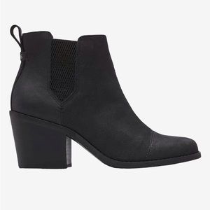 TOMS Everly Black Nubuck Heeled Boot Size 7